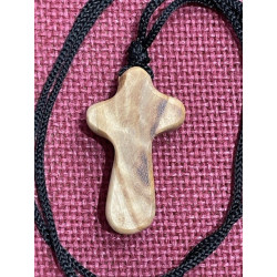 Pendentif petite croix du réconfort en bois d'olivier, Terre Sainte