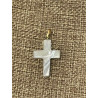 Croix en nacre pour collier ou bracelet, 1.80 x 2.5 cm